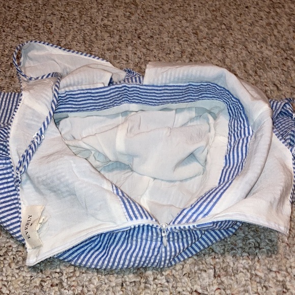 Like new everly blue and white striped romper - Picture 9 of 9